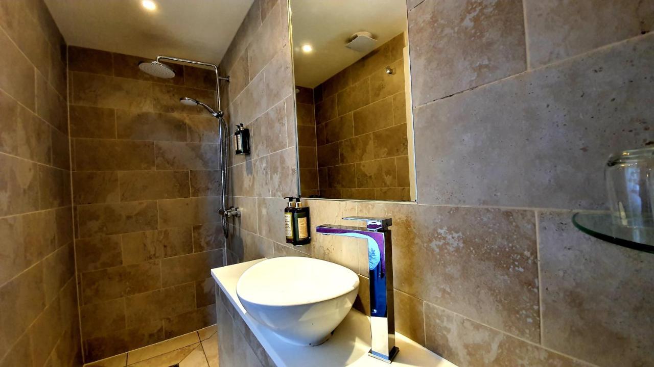 A Room With A View Hove Exterior foto Bathroom